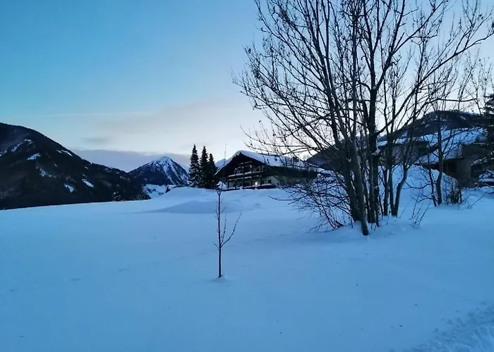 Sonniges Platzl Zur Ehrlichen Kuh Schladming